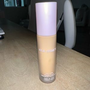 Kylie cosmetics foundation
